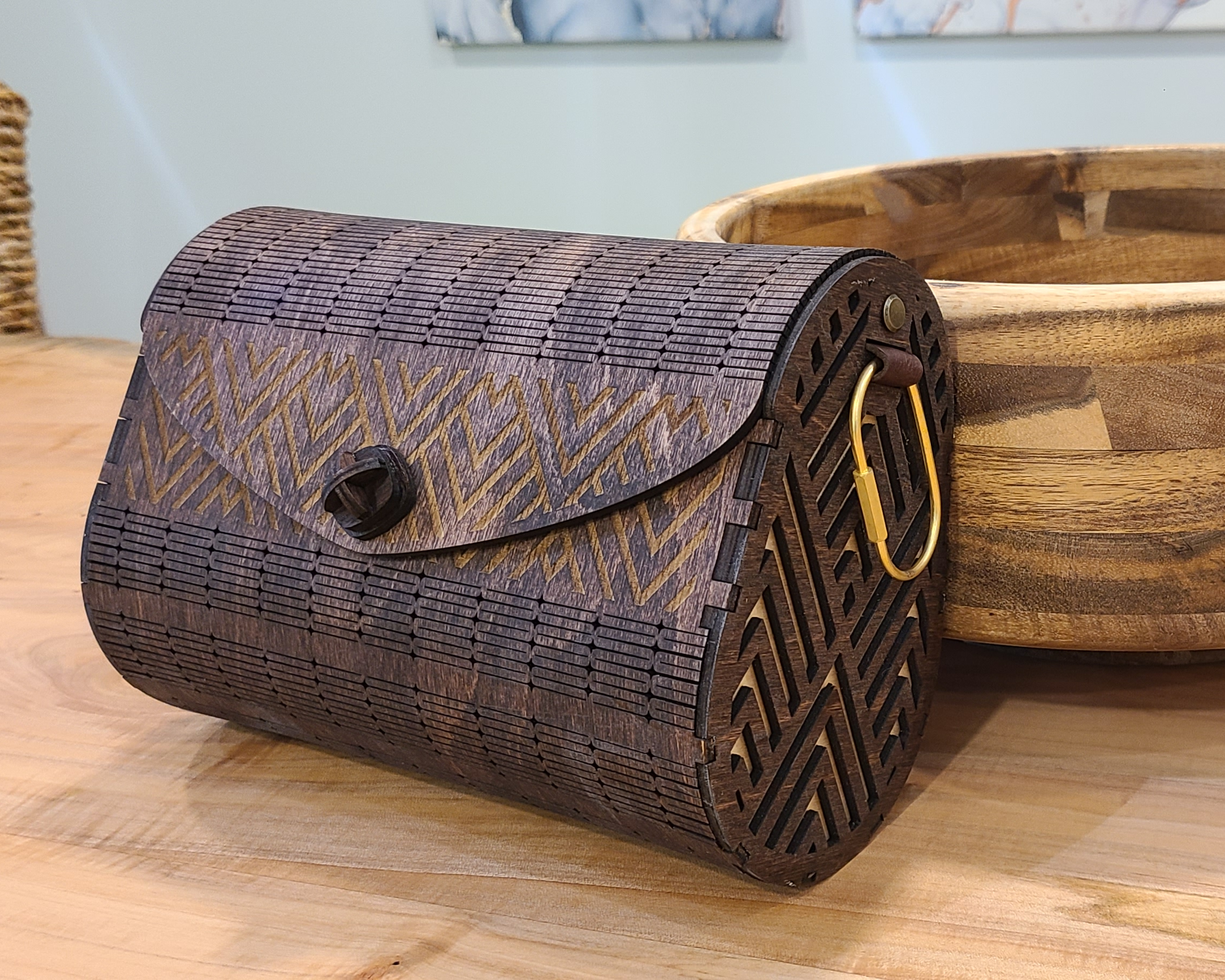 The Laurel Wood Purse - front
